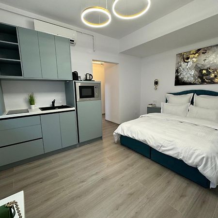 Central Suite Bukares Bagian luar foto